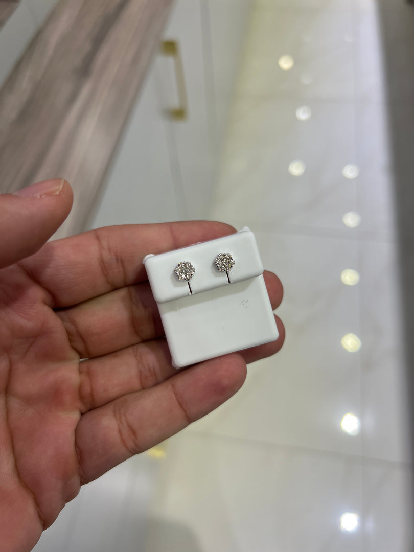 14k white gold diamond flowers