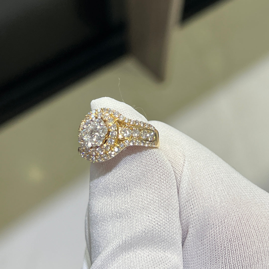 14k yellow gold diamond Ladies ring