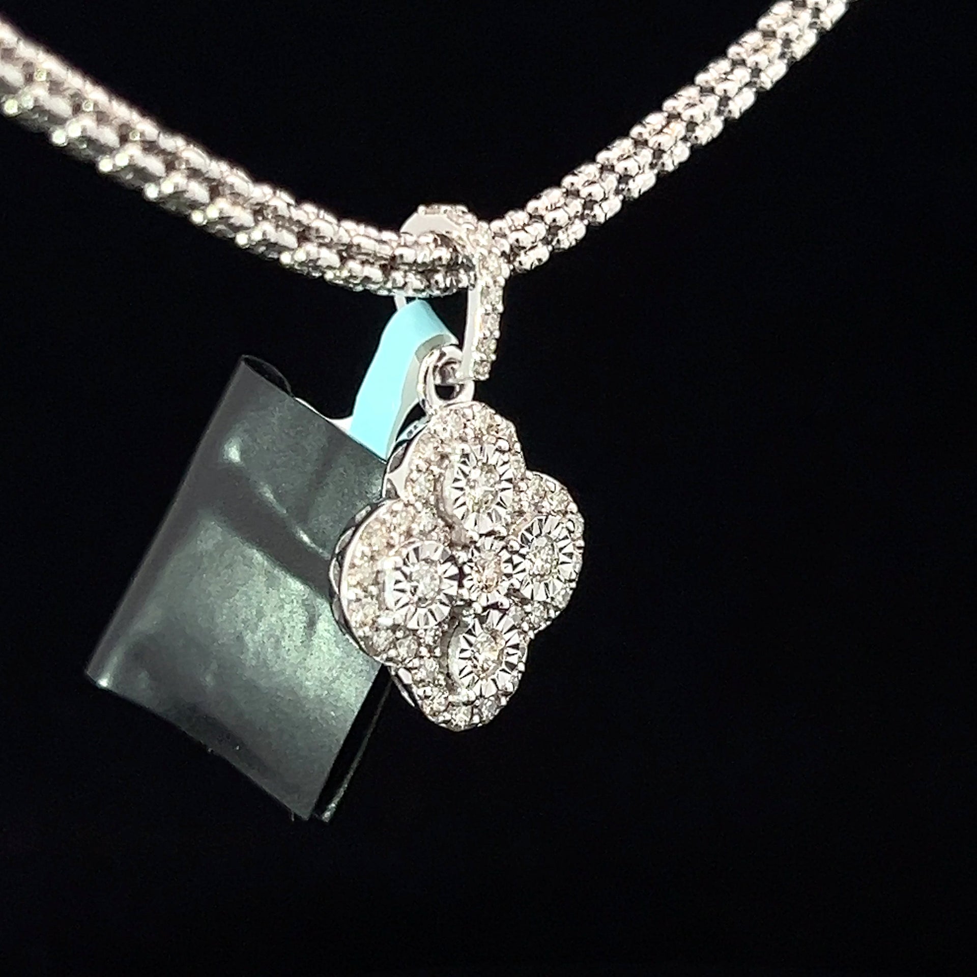 White gold Diamond VVS Clover Pendant