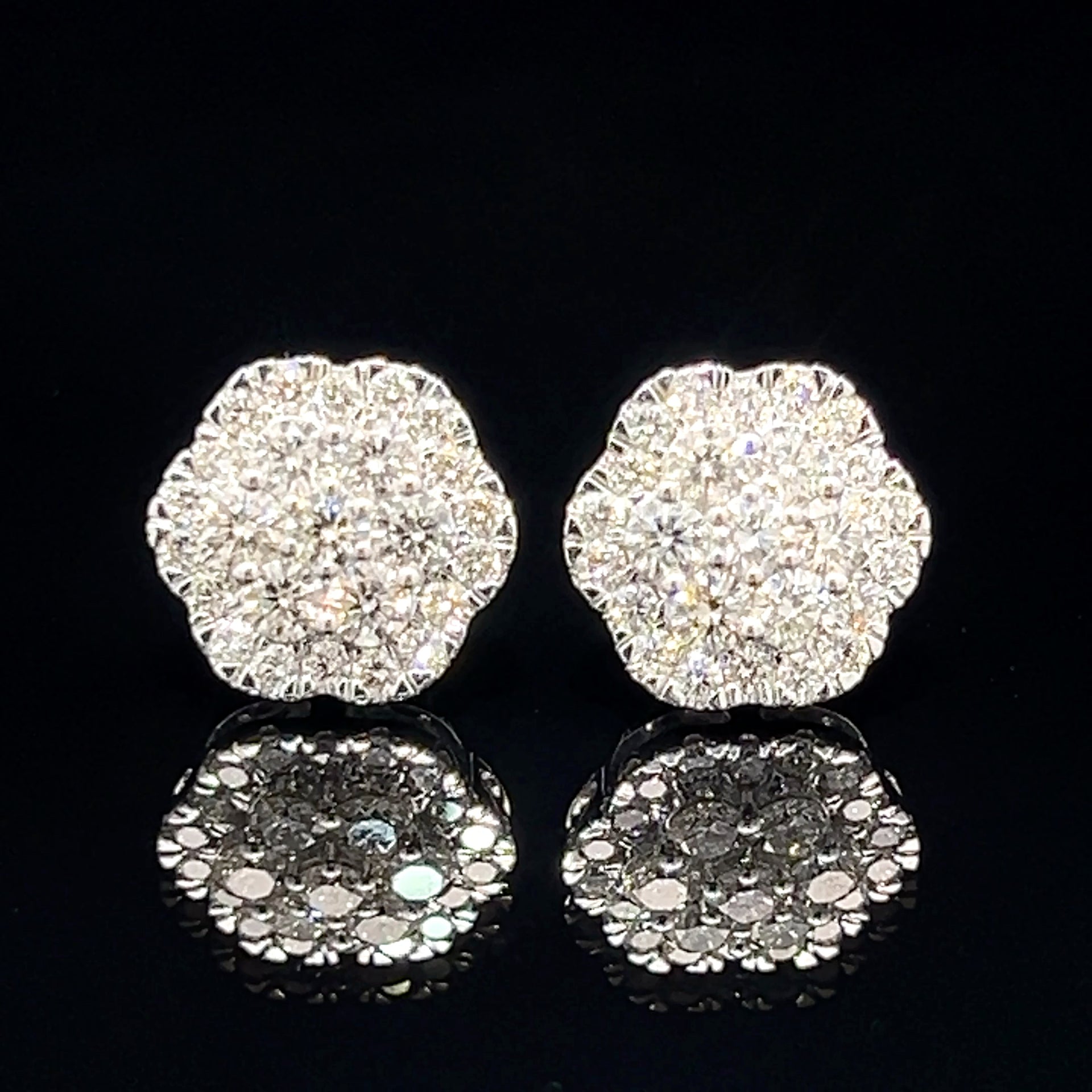 14k White gold diamond Flower VVS Earrings