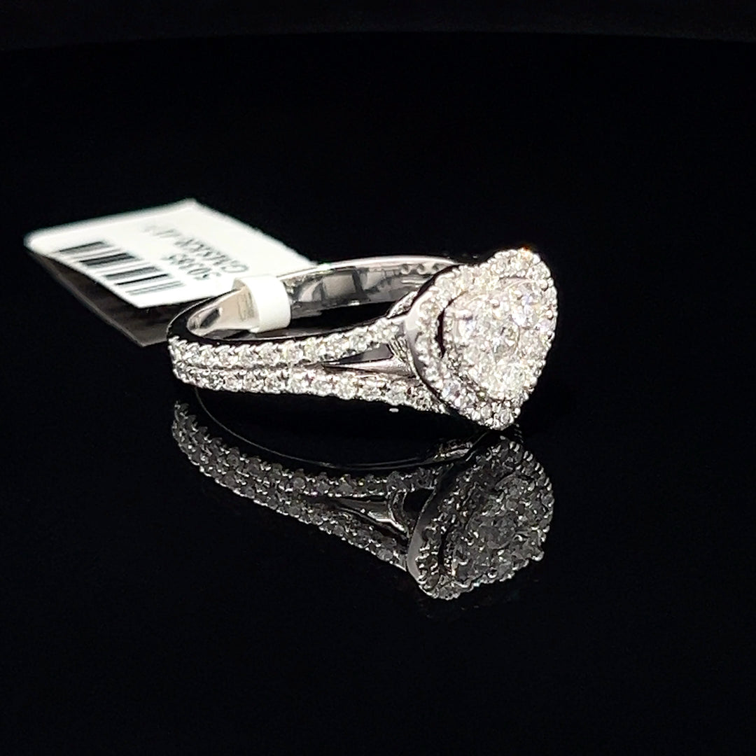 14k White gold diamond heart ring