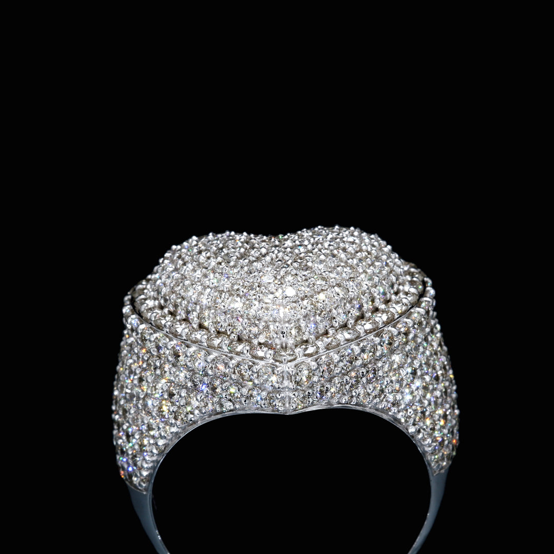 SOLID GOLD DIAMOND VVS HEART RING