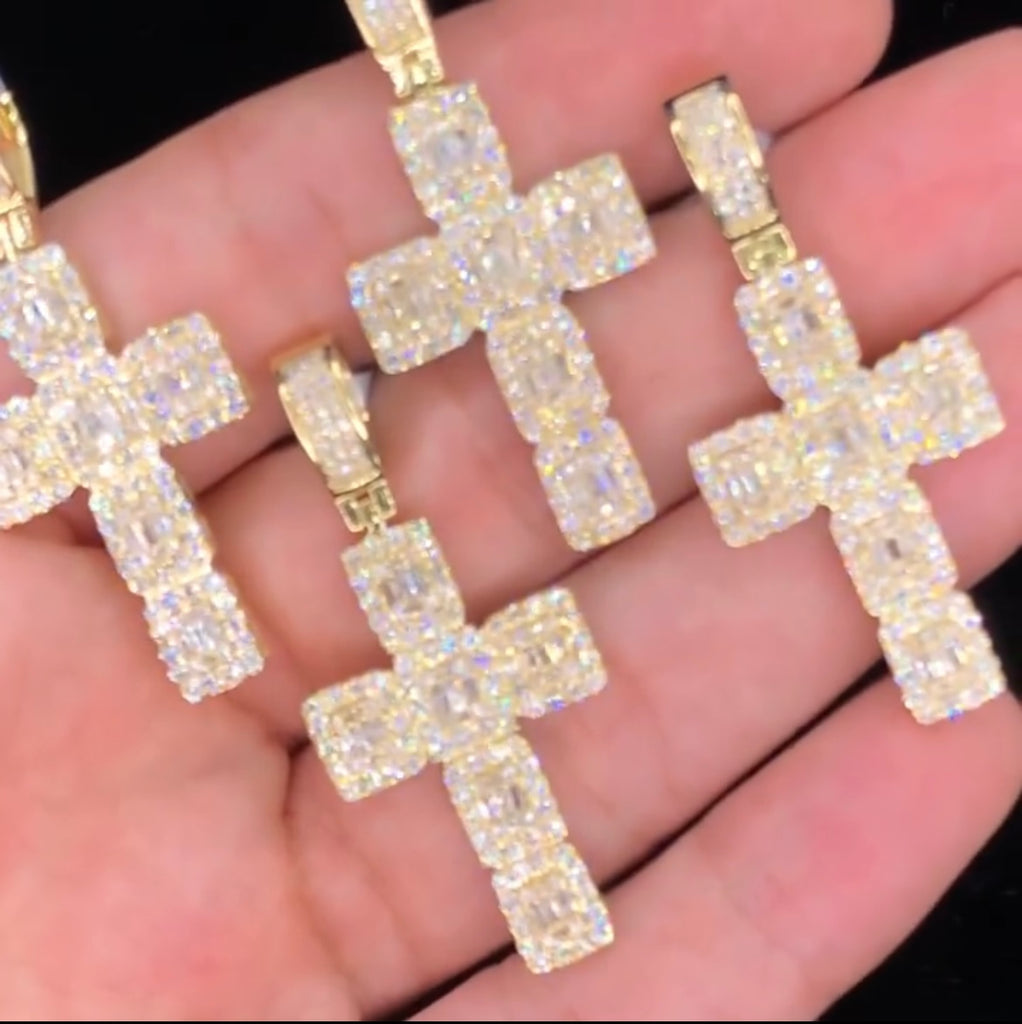 New baguette Diamond cross