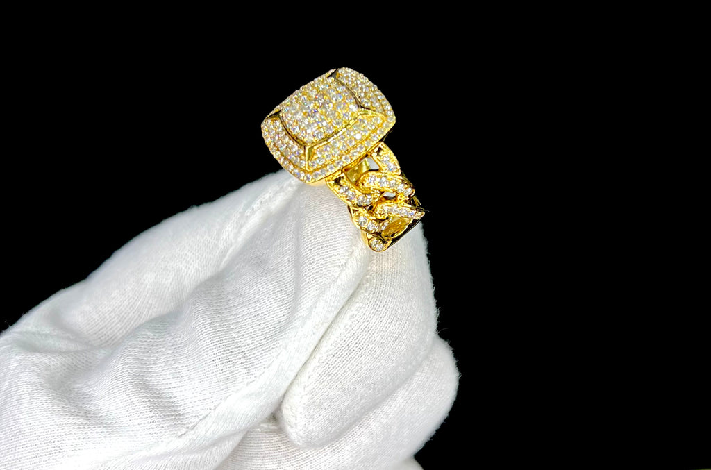 14k Gold Square shaped Diamond ring