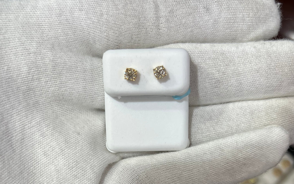 14k yellow gold Diamond earrings